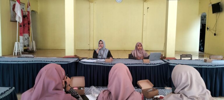 Pertemuan Kelompok Kerja Kampung KB Desa Titih Lor