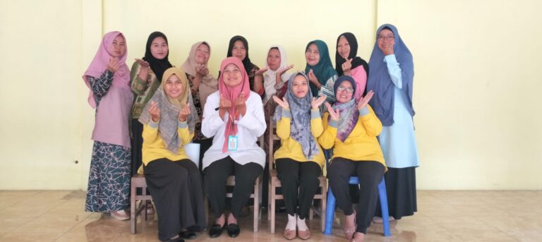 Pelatihan Pemberian Makanan Tambahan (PMT) Desa Tritih Lor